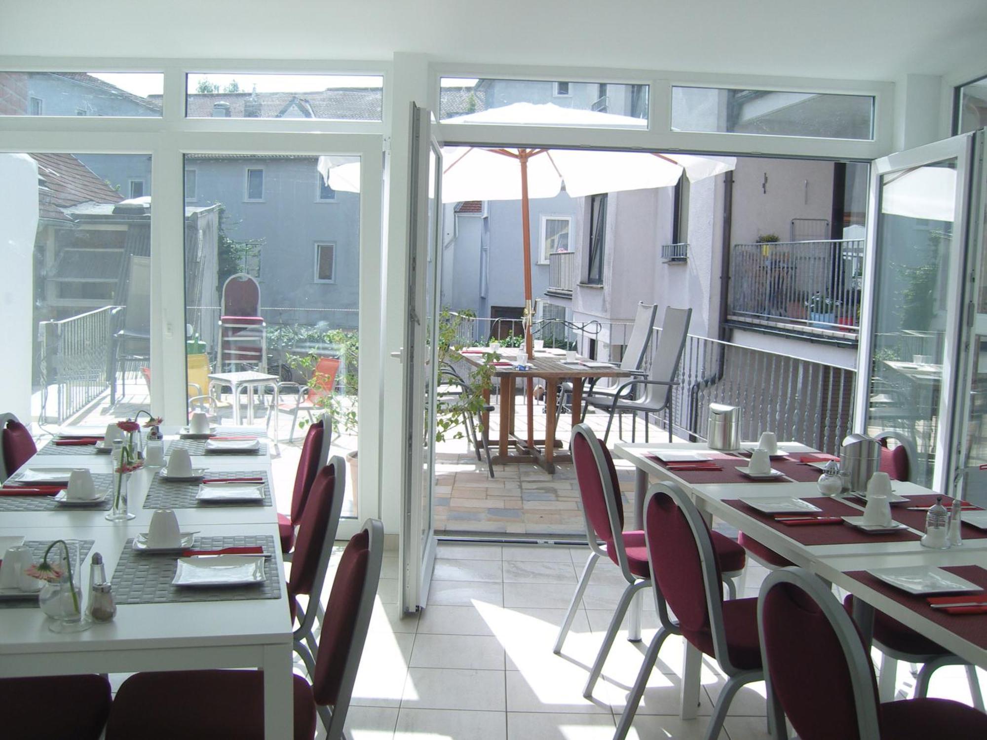 Zum Loewen Hotel Bad Homburg vor der Hoehe Exterior photo