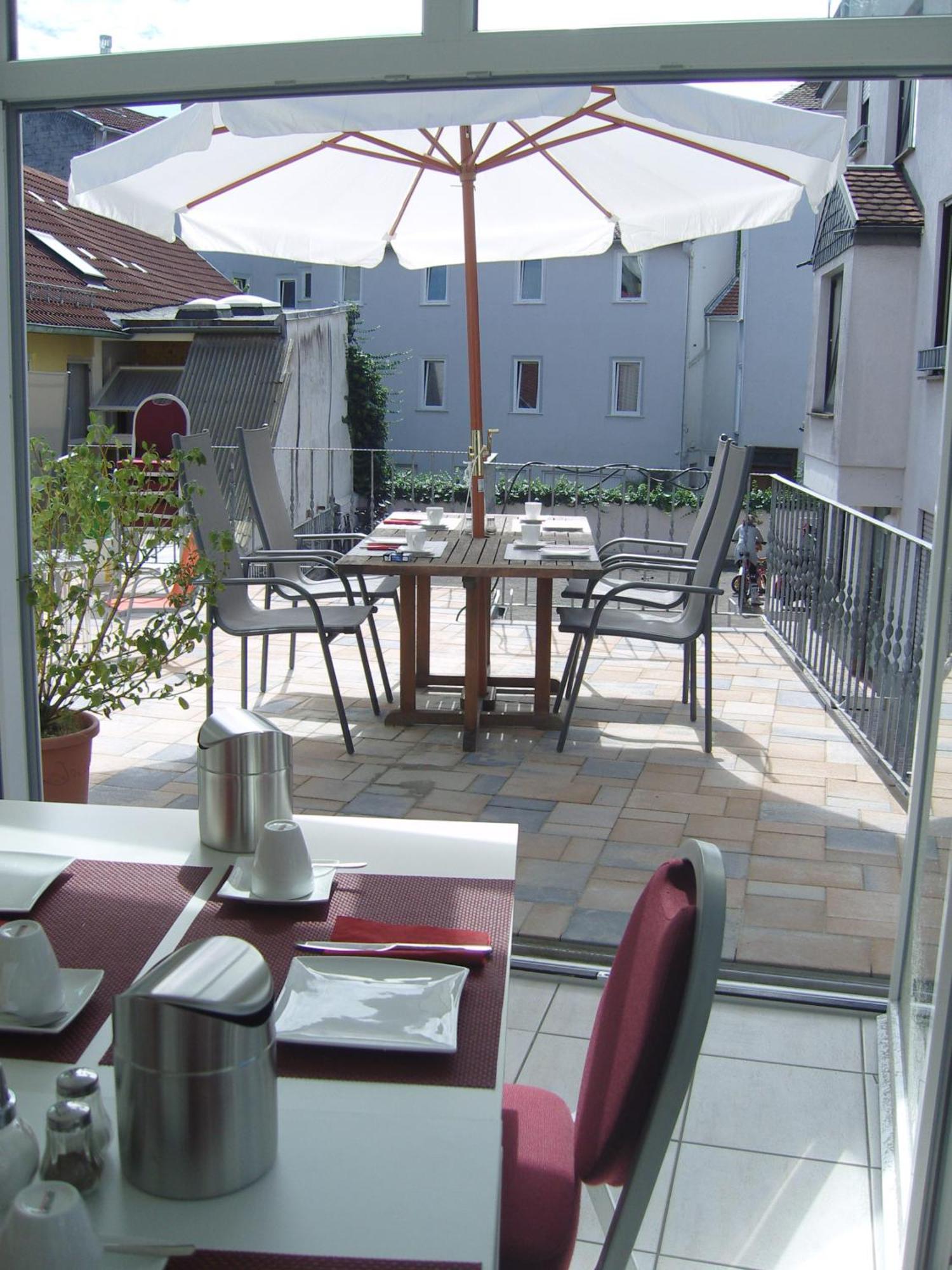 Zum Loewen Hotel Bad Homburg vor der Hoehe Exterior photo