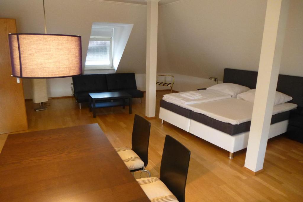 Zum Loewen Hotel Bad Homburg vor der Hoehe Room photo